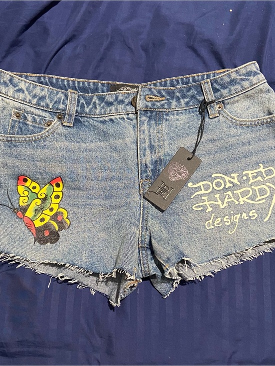 Ed Hardy Pants - Ed Hardy Light Wash Denim Butterfly Jean Shorts with Logo